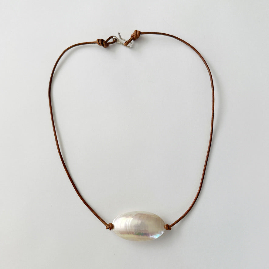 Oval Mother of Pearl Necklace